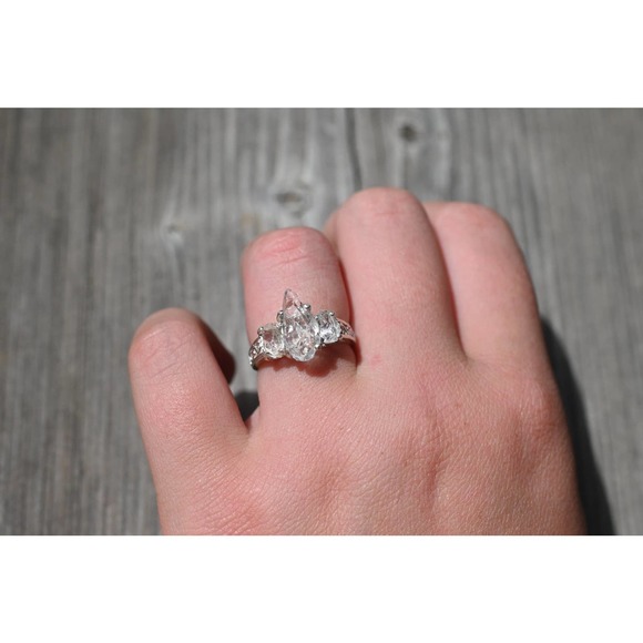 Engagement rings, raw diamond ring, raw stone ring, alternative engageme… - Picture 2 of 6